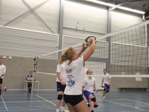 UA131109volleybal027..JPG